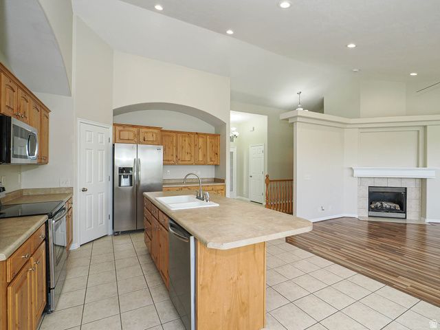 4856 W CHERRY LAUREL LN, West Jordan, UT 84088