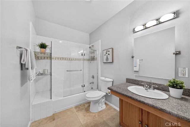 11124 Burbank Boulevard 108, North Hollywood, CA 91601