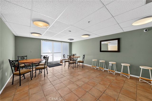 11124 Burbank Boulevard 108, North Hollywood, CA 91601