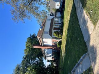 122 Rockaway Parkway, Valley Stream, NY 11580