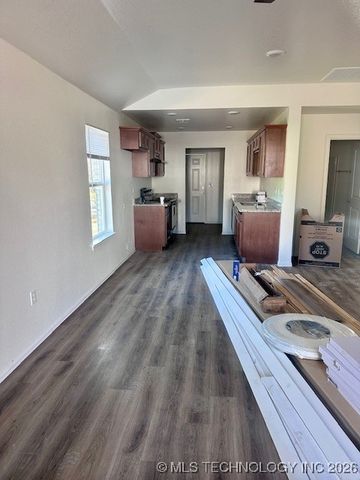 702 S 2nd Avenue, Durant, OK 74701