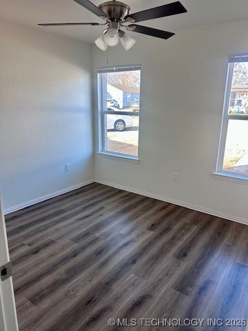 702 S 2nd Avenue, Durant, OK 74701