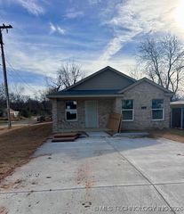 702 S 2nd Avenue, Durant, OK 74701