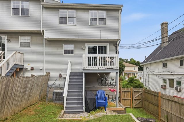37 Grammont Road, Worcester, MA 01607