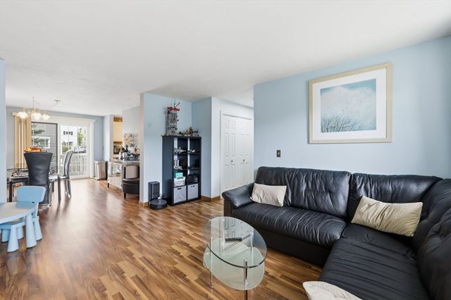 37 Grammont Road, Worcester, MA 01607