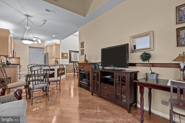 61 LEGACY OAKS DR, Richboro, PA 18954