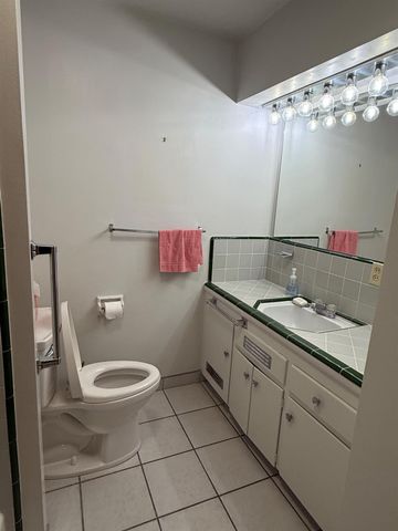 2825 N Hulbert Avenue, Fresno, CA 93705