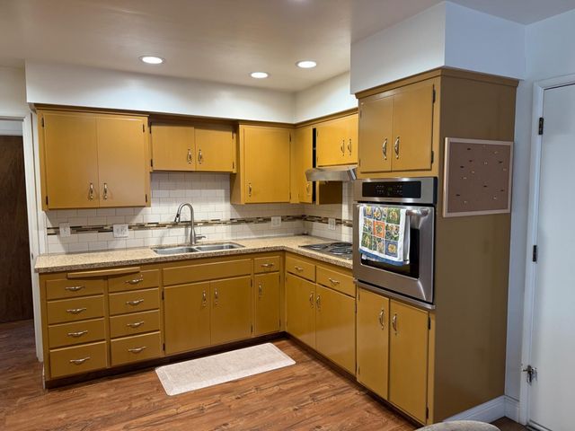 2825 N Hulbert Avenue, Fresno, CA 93705