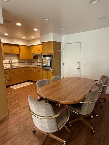 2825 N Hulbert Avenue, Fresno, CA 93705