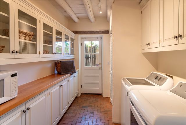 767 Acequia Madre 1, Santa Fe, NM 87505