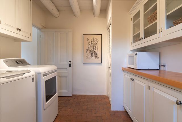 767 Acequia Madre 1, Santa Fe, NM 87505