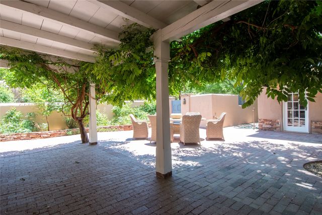767 Acequia Madre 1, Santa Fe, NM 87505