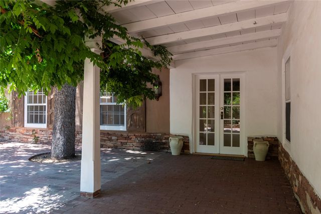 767 Acequia Madre 1, Santa Fe, NM 87505