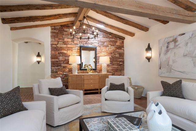 767 Acequia Madre 1, Santa Fe, NM 87505