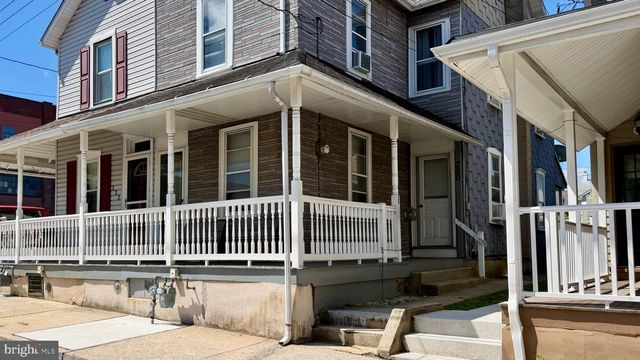 220 S 4TH ST, Emmaus, PA 18049