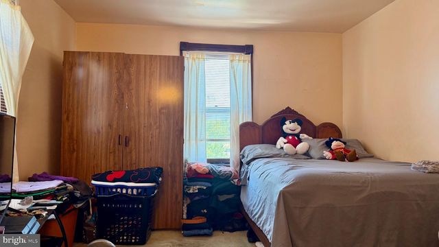 220 S 4TH ST, Emmaus, PA 18049