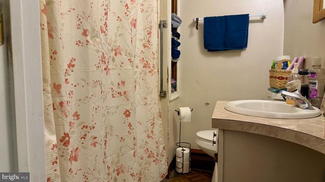 220 S 4TH ST, Emmaus, PA 18049