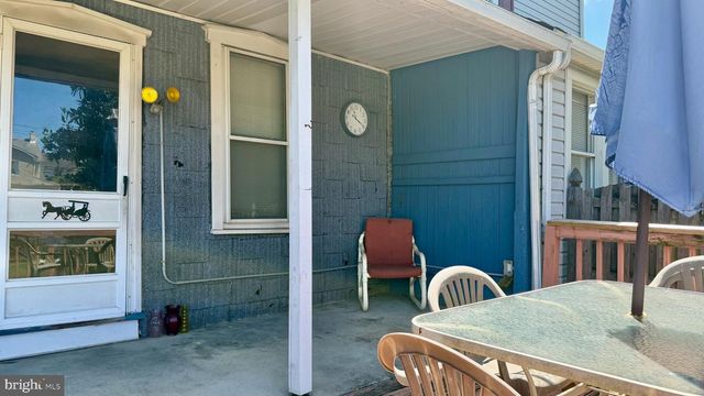 220 S 4TH ST, Emmaus, PA 18049