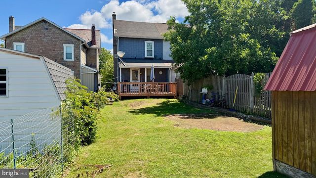 220 S 4TH ST, Emmaus, PA 18049