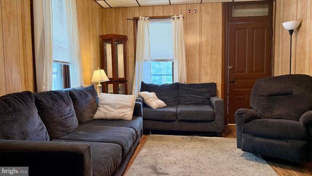 220 S 4TH ST, Emmaus, PA 18049