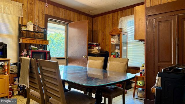 220 S 4TH ST, Emmaus, PA 18049