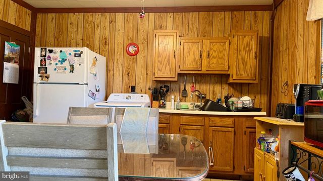 220 S 4TH ST, Emmaus, PA 18049