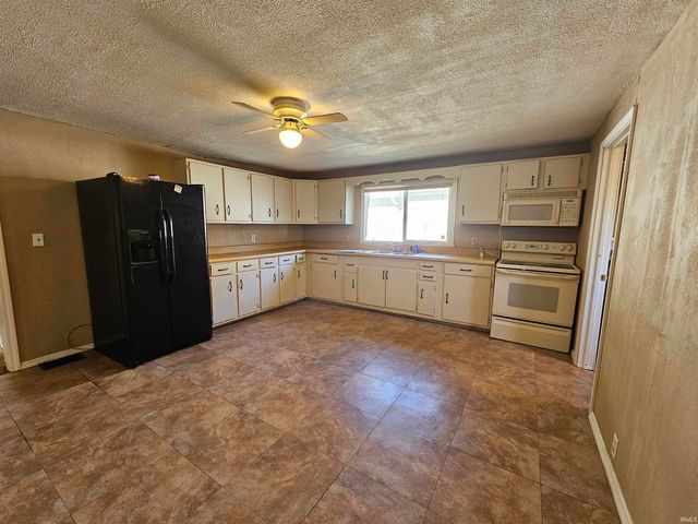 1348 S Waugh Street, Kokomo, IN 46902