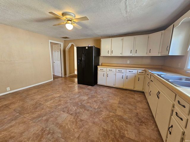 1348 S Waugh Street, Kokomo, IN 46902