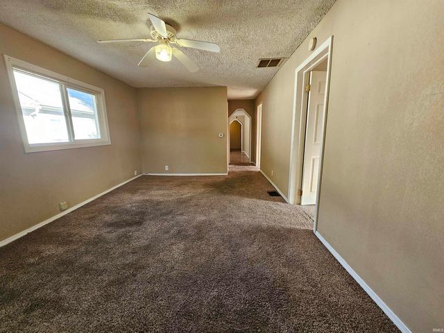 1348 S Waugh Street, Kokomo, IN 46902