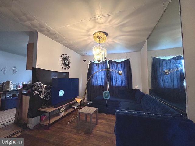 4400 NORFOLK AVE, Baltimore, MD 21216