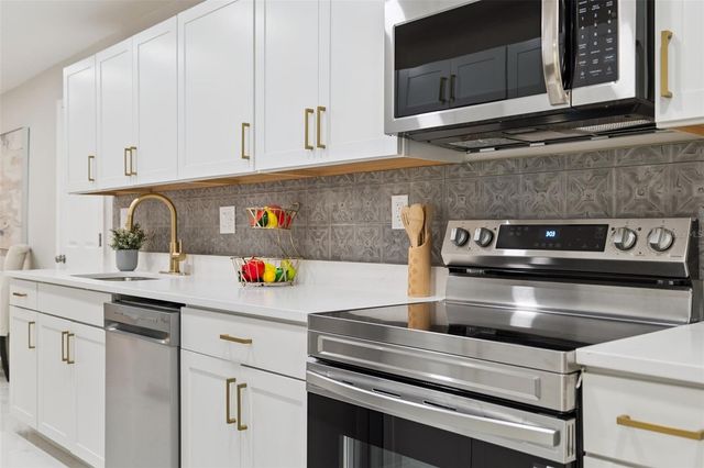 1375 LAKE DRIVE, Casselberry, FL 32707