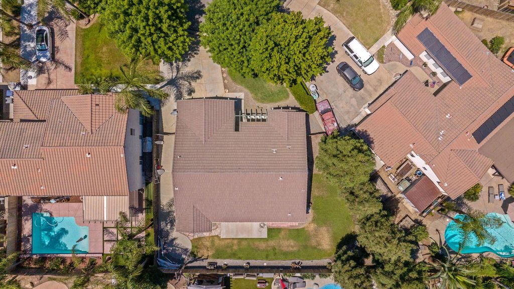 Image 39 of property listing at 4125 W Harold, Visalia, CA 93291
