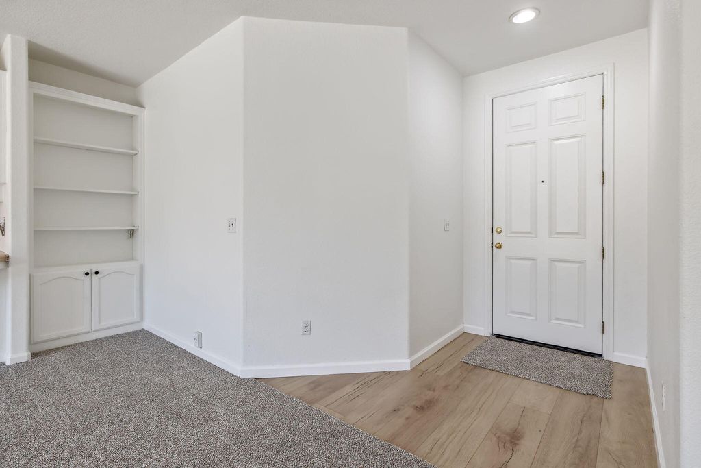 Image 5 of property listing at 4125 W Harold, Visalia, CA 93291