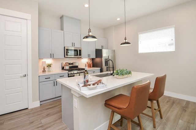 1223 W Tidwell Road, Houston, TX 77091