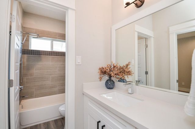 1223 W Tidwell Road, Houston, TX 77091