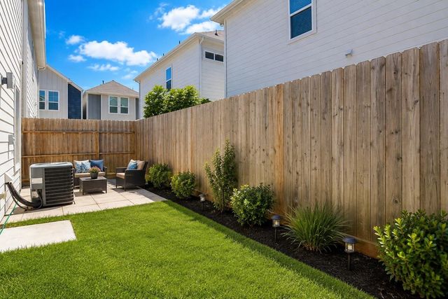 1223 W Tidwell Road, Houston, TX 77091