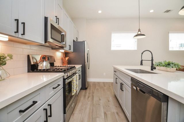1223 W Tidwell Road, Houston, TX 77091