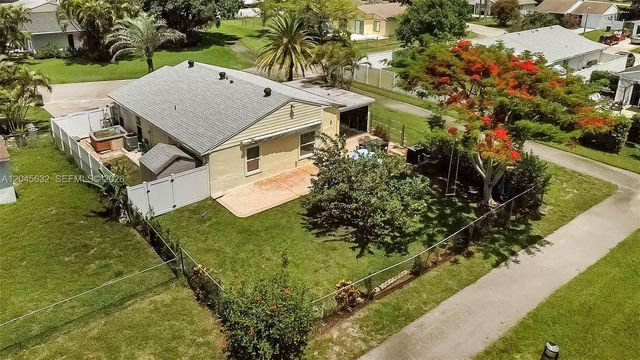23384 Shetland Run, Boca Raton, FL 33433