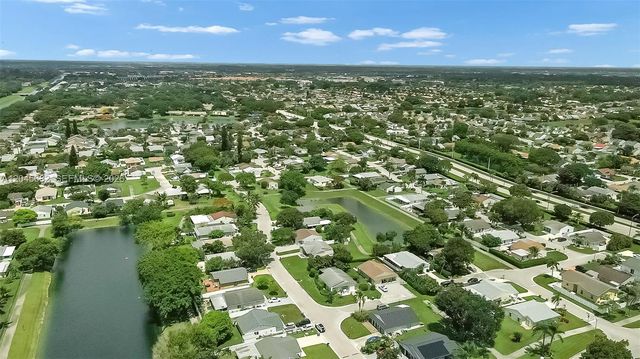 23384 Shetland Run, Boca Raton, FL 33433