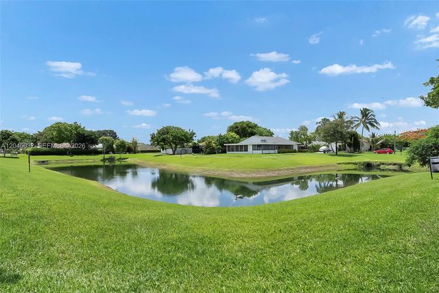 23384 Shetland Run, Boca Raton, FL 33433