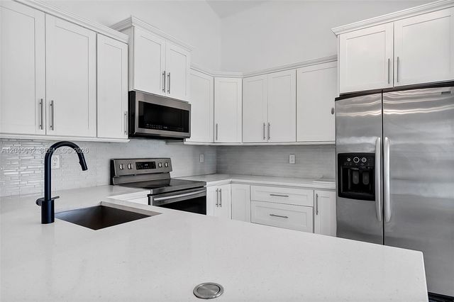23384 Shetland Run, Boca Raton, FL 33433