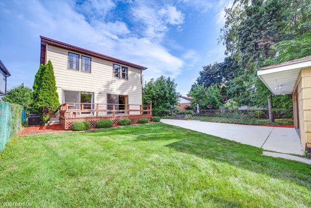 7246 N Meade Avenue, Chicago, IL 60646