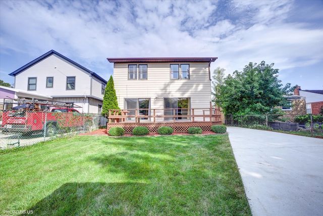 7246 N Meade Avenue, Chicago, IL 60646