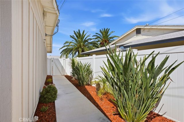 29140 Prestwick Road, Menifee, CA 92586