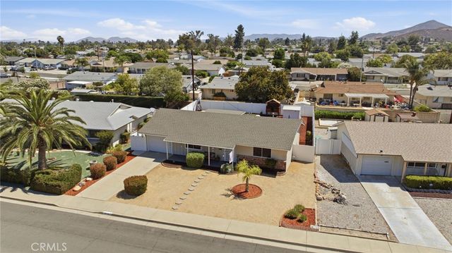 29140 Prestwick Road, Menifee, CA 92586