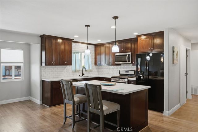 29140 Prestwick Road, Menifee, CA 92586