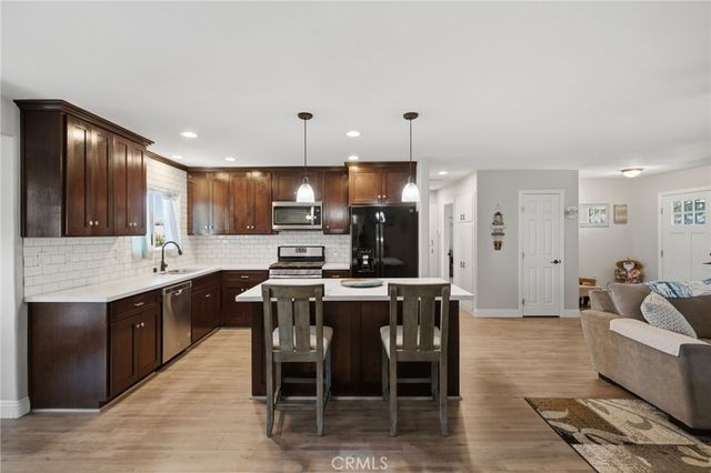 29140 Prestwick Road, Menifee, CA 92586