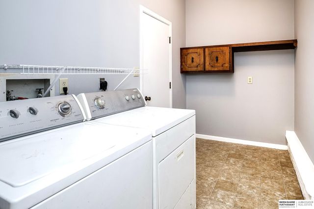 1925-1935 E Dodge Street, Fremont, NE 68025