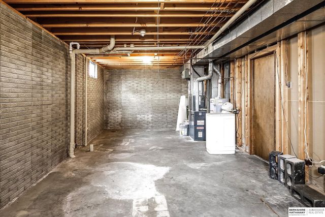 1925-1935 E Dodge Street, Fremont, NE 68025