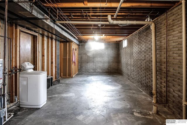 1925-1935 E Dodge Street, Fremont, NE 68025